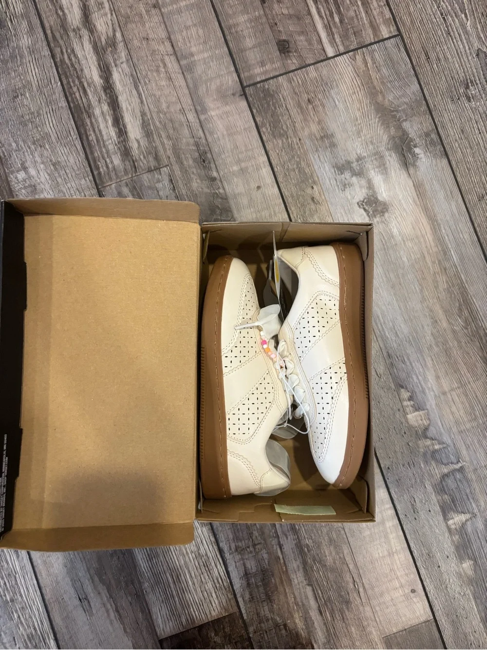 art class girls cream sneakers with ribbon laces